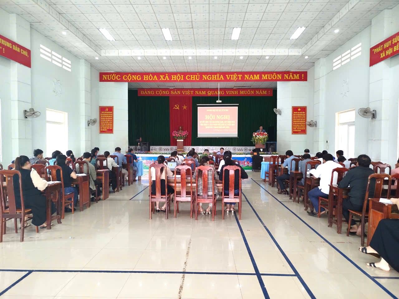 Đảng bộ xã Ea H'đing tổ chức Hội nghị sơ kết công tác 9 tháng đầu năm 2024